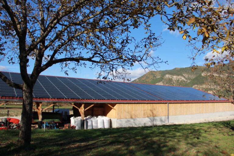 Hangar séchage noix - installation photovoltaïque